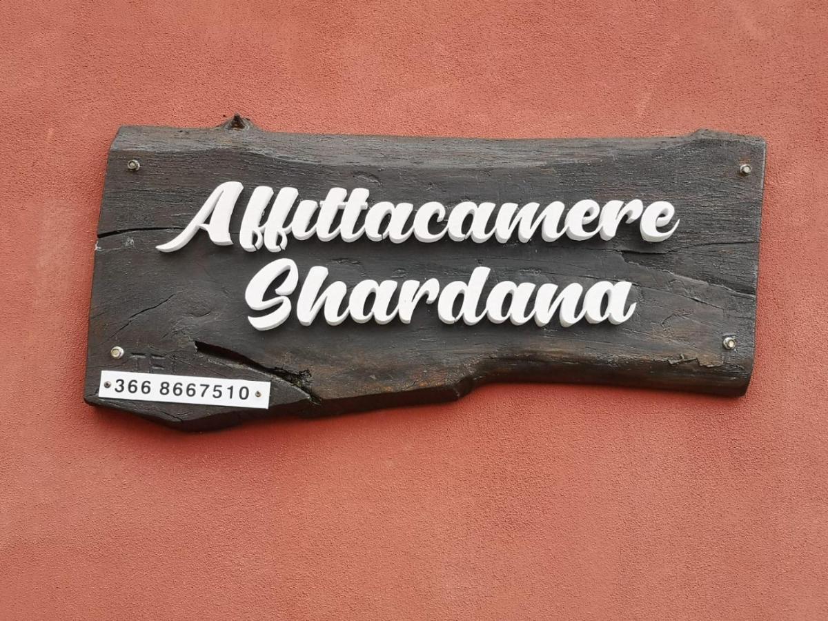 Affittacamere Shardana Cabras Exterior photo