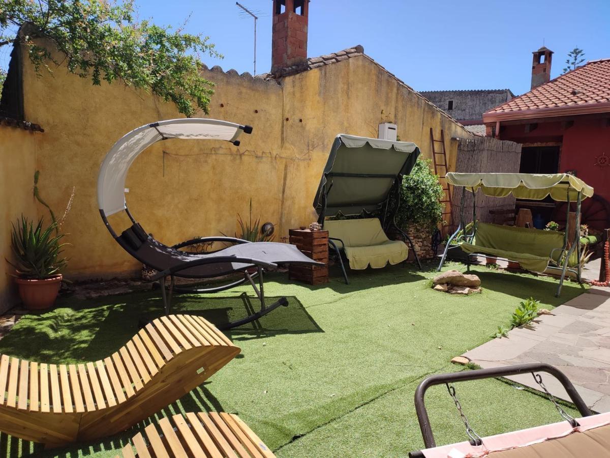 Affittacamere Shardana Cabras Exterior photo